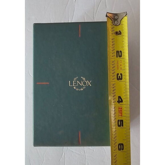 Lenox Christmas Porcelain Ornament: Yuletide Express Caboose (1989) - Picture 3 of 6